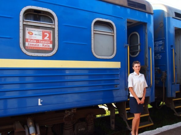 В поезде Измаил-Киев курильщики чуть не сожгли тамбур