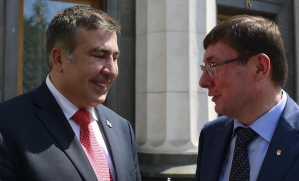 "Есть обстоятельства": Луценко рассказал, что мешает выдать Саакашвили Грузии