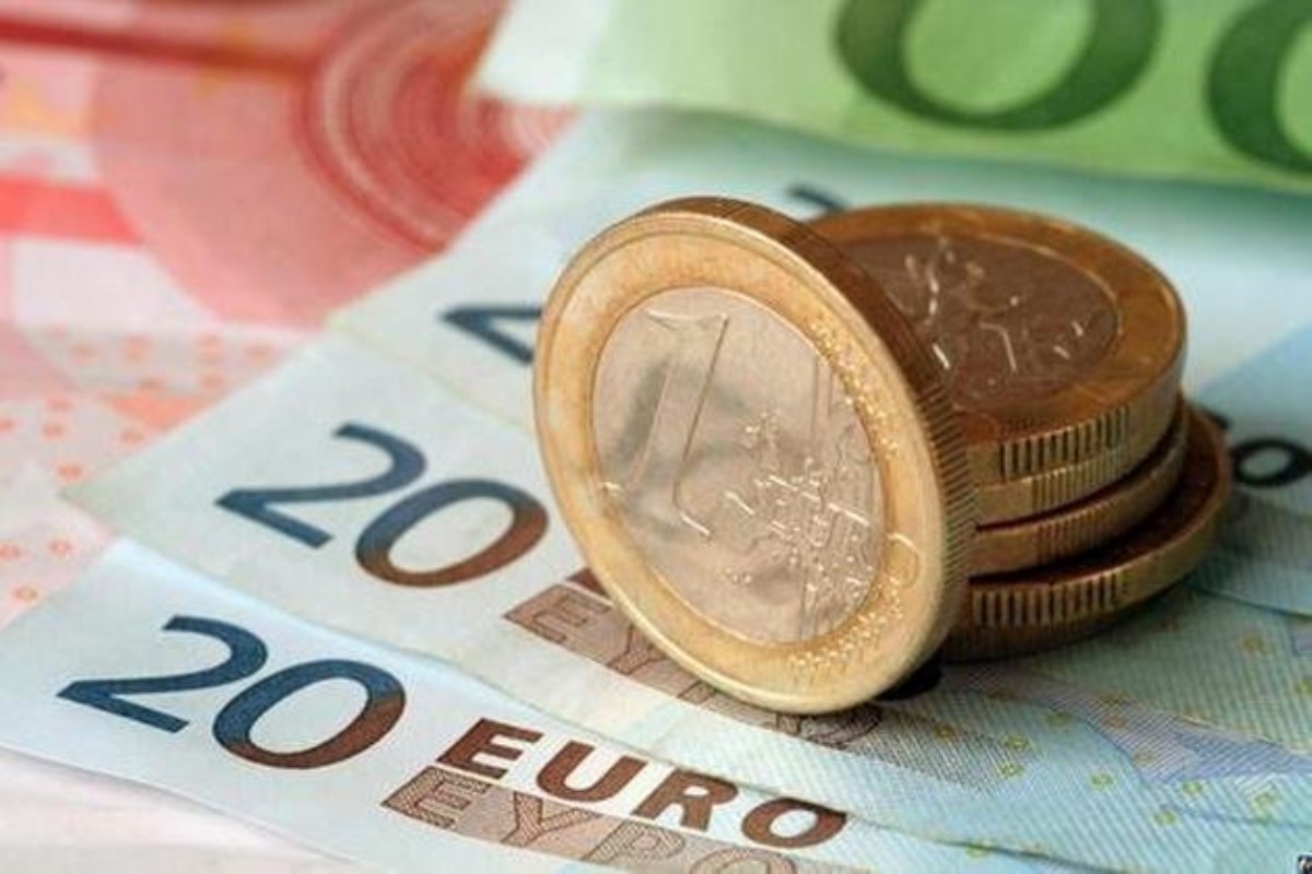 Срочно продавайте евро: на это есть 6 причин