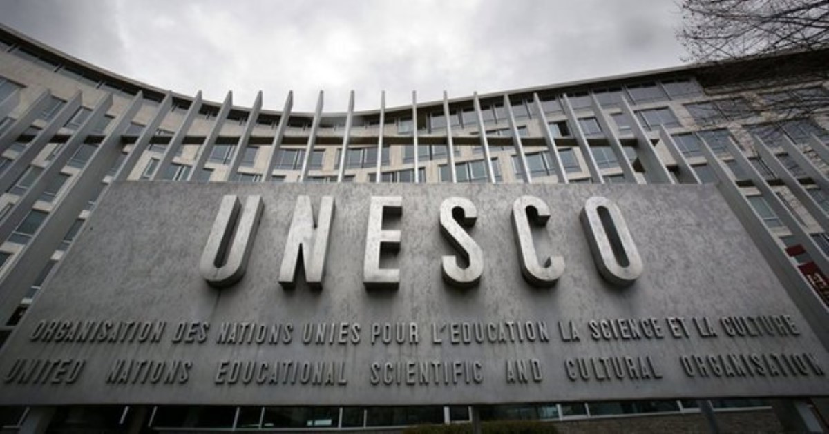 Новым главой ЮНЕСКО стала сексапильная француженка
