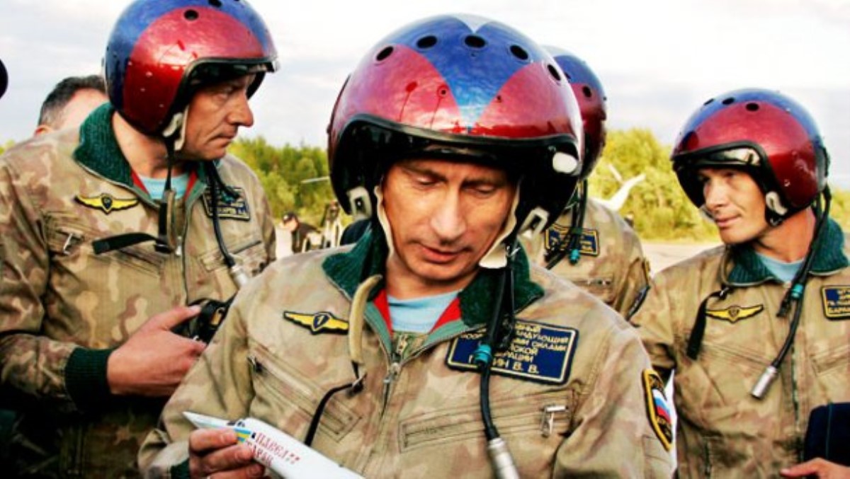 Россия готовится к наступлению, перебрасывая новое мощное оружие в Крым, – генерал