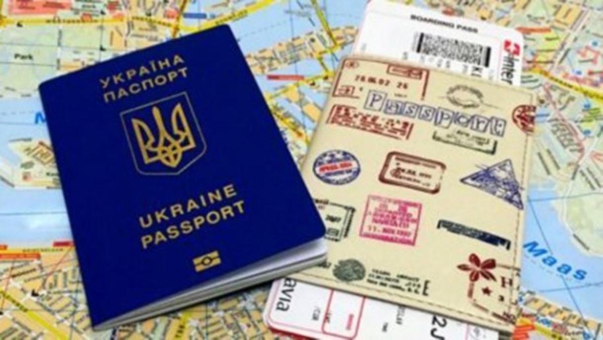 Брать пример с РФ? Российский журналист высказался о получении гражданства Украины