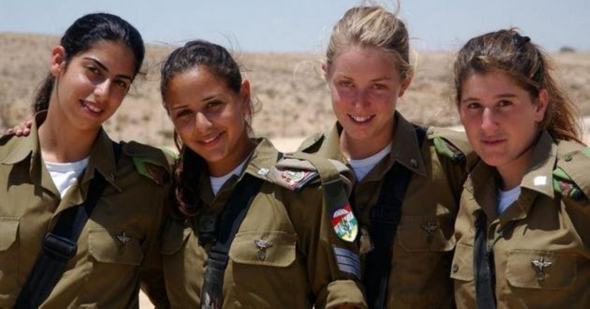 Армия Израиля: в сеть попали «жаркие» девушки-военнослужащие