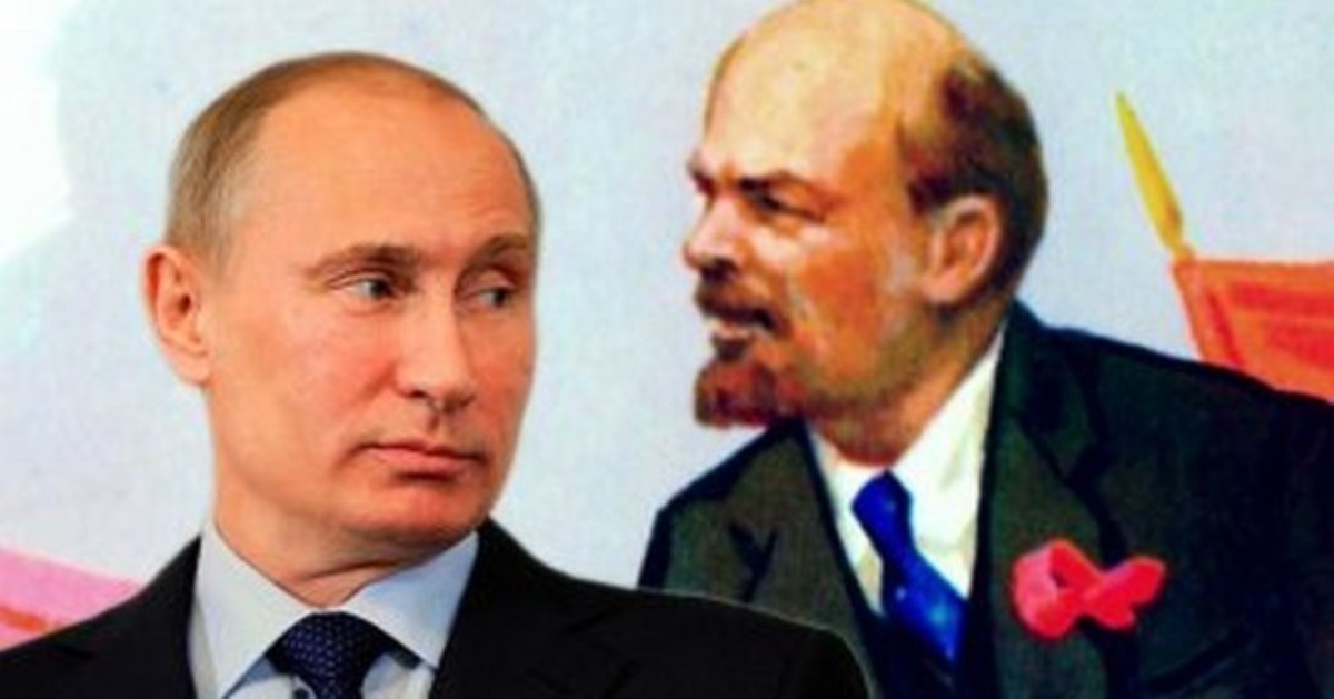 Вместе с Лениным: в России показали, как Путин готовится к Хэллоуину