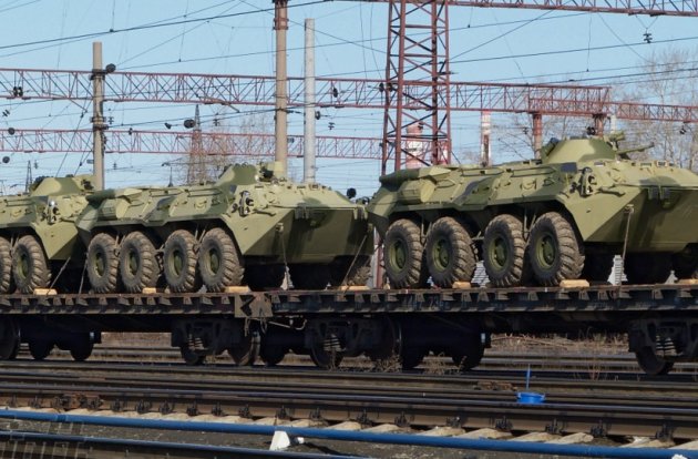 Огромная армия: в Украине озвучили шокирующее количество военных и техники России на Донбассе
