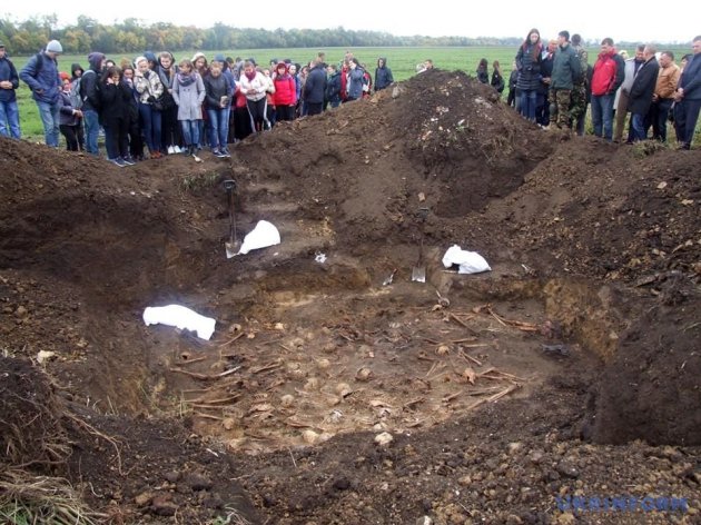 На Тернопольщине раскопали массовое захоронение жертв времен Второй мировой