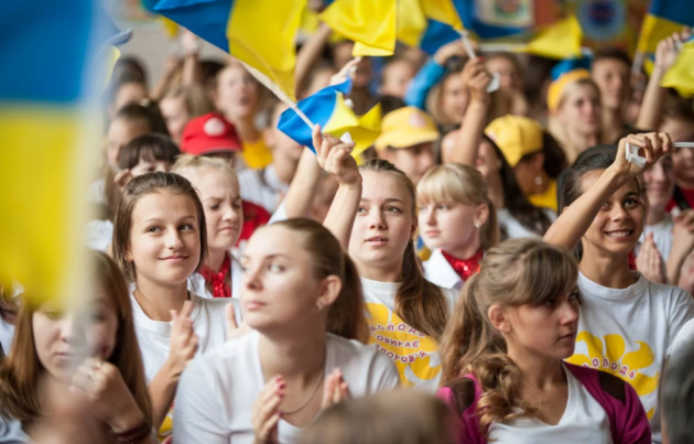 Политик подсчитала, сколько молодежи желает покинуть Украину