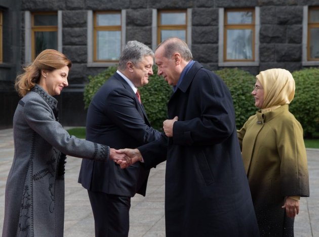 Президент Турции Эрдоган прибыл к Порошенко в Киев