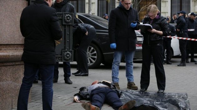Убийство Вороненкова: пять пальцев на "руке Кремля" оказались украинскими