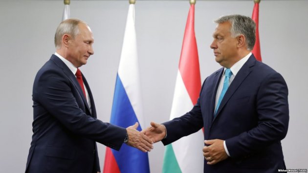 "Грязная политика": в ЕС раскритиковали требования Венгрии к Украине