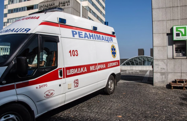 Скандальное происшествие во Львове: детский автомобиль сбил пенсионера