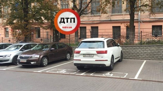 "Дважды инвалид": сеть разгневал "герой парковки" в Киеве