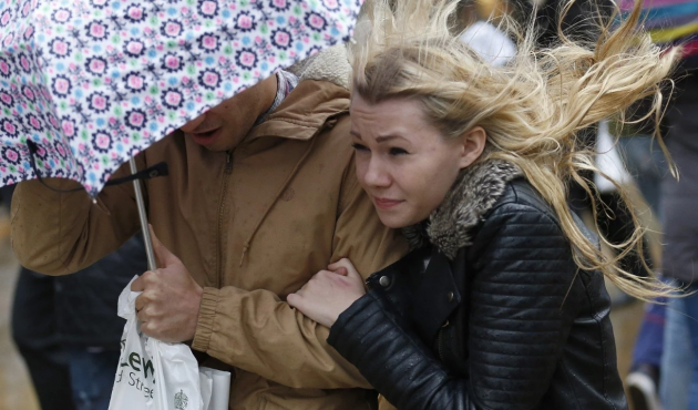 Дожди захватят почти всю Украину, но кому-то повезет больше