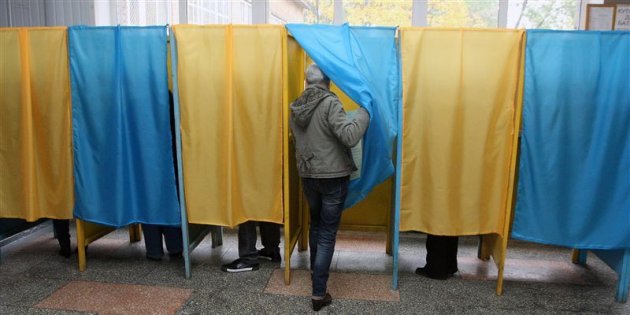 Выборы в Украине: названы лидеры президентской гонки