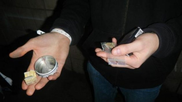 Обыск в ночном клубе Киева: задержанных с наркотиками отпустили
