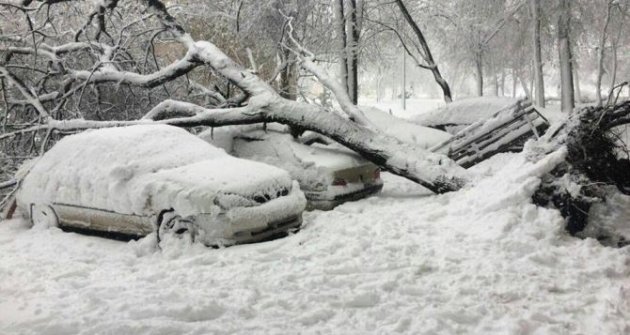 И это только начало: сотни украинцев стали «жертвами» снегопада