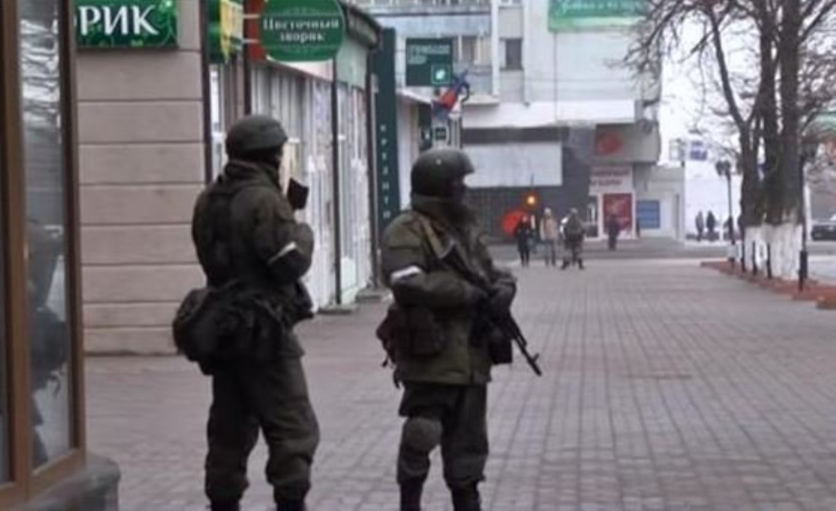 Луганск готовится к войне с Донецком? Чем обернется побег Плотницкого