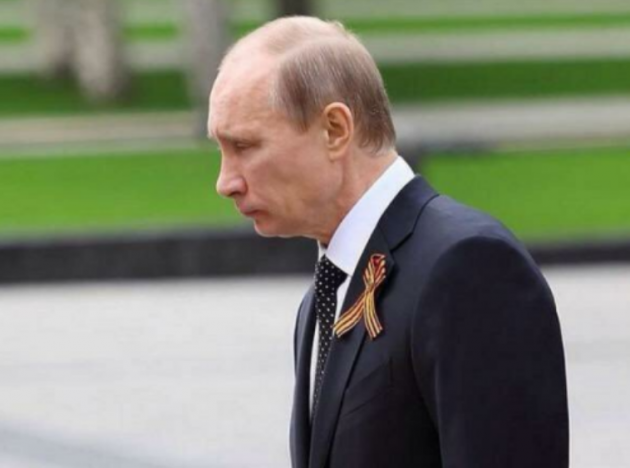 Бросить бы все: в сеть попало фото грустного и одинокого Путина