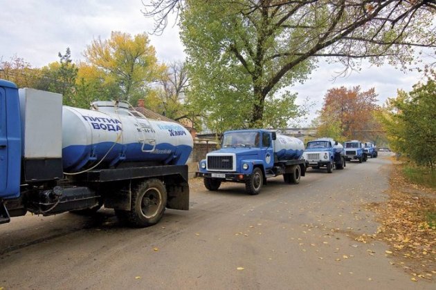 Луганск отключают от воды за миллионные долги