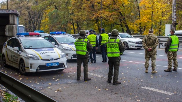 "Синий" код угрозы в Киеве: в МВД сообщили о сюрпризе для водителей