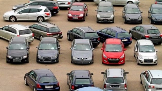 Вильнюс инициирует конфискацию авто на литовских номерах в Украине