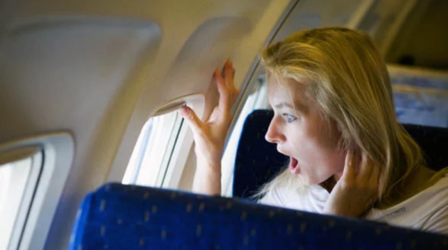 Как в фильме ужасов: молния ударила в самолет с пассажирами