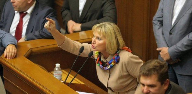 Плевок в лицо каждому: в сети скандал из-за награждения Ирины Луценко