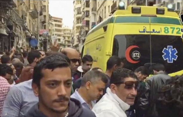 Десятки погибших: террористы взорвали мечеть в Египте