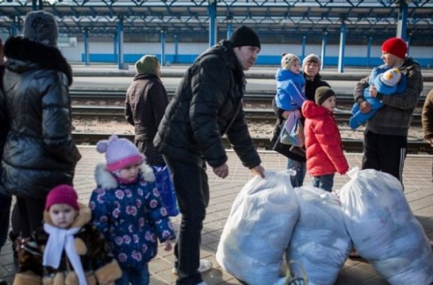 Возвращаться на Донбасс планируют лишь треть переселенцев