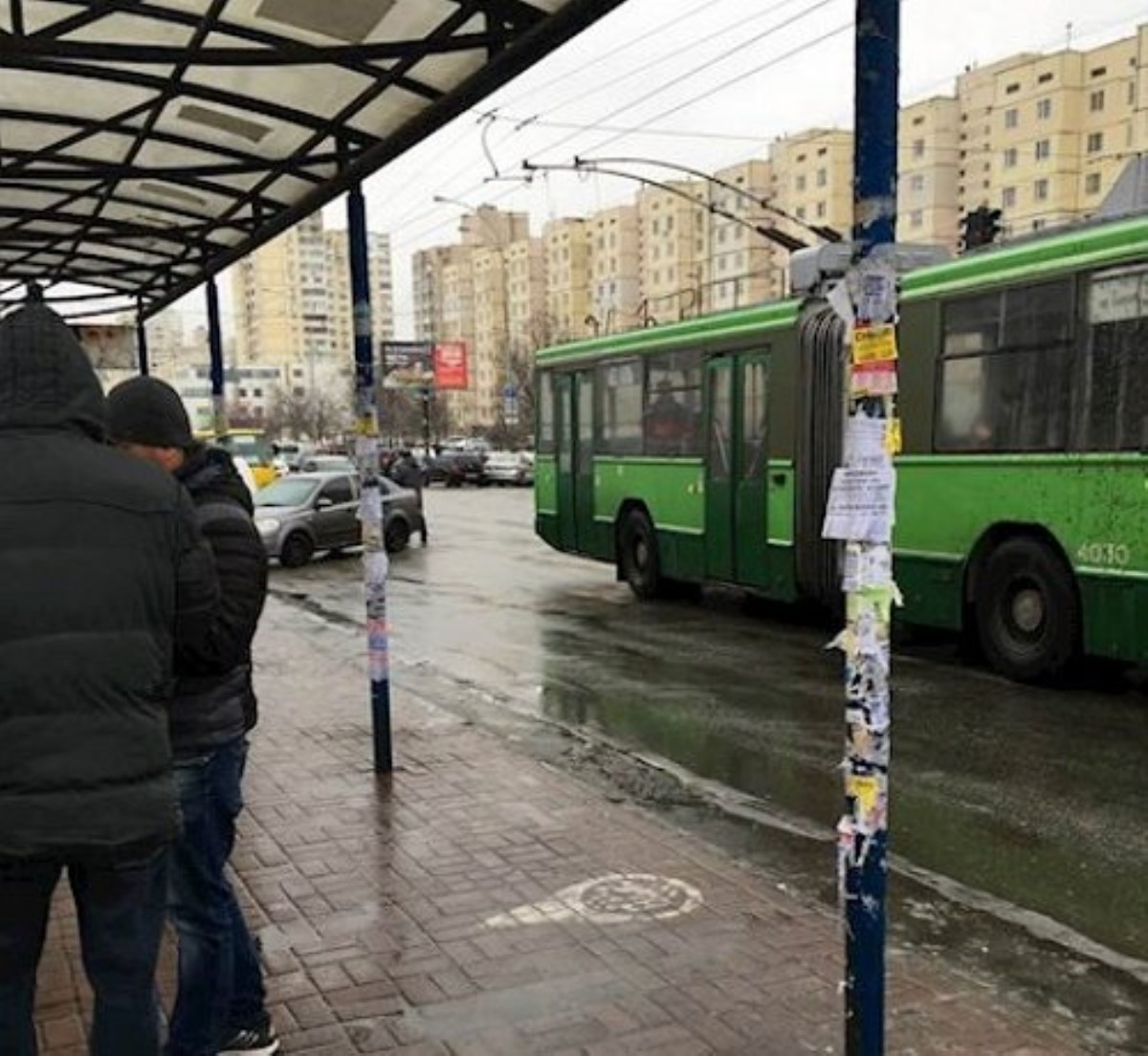 Смертельное ДТП на остановке в Киеве: сеть разгневала ситуация на месте трагедии