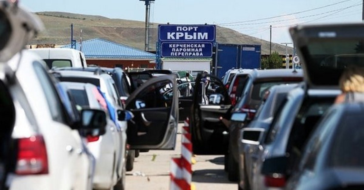 Как россияне мчатся на Керченскую переправу