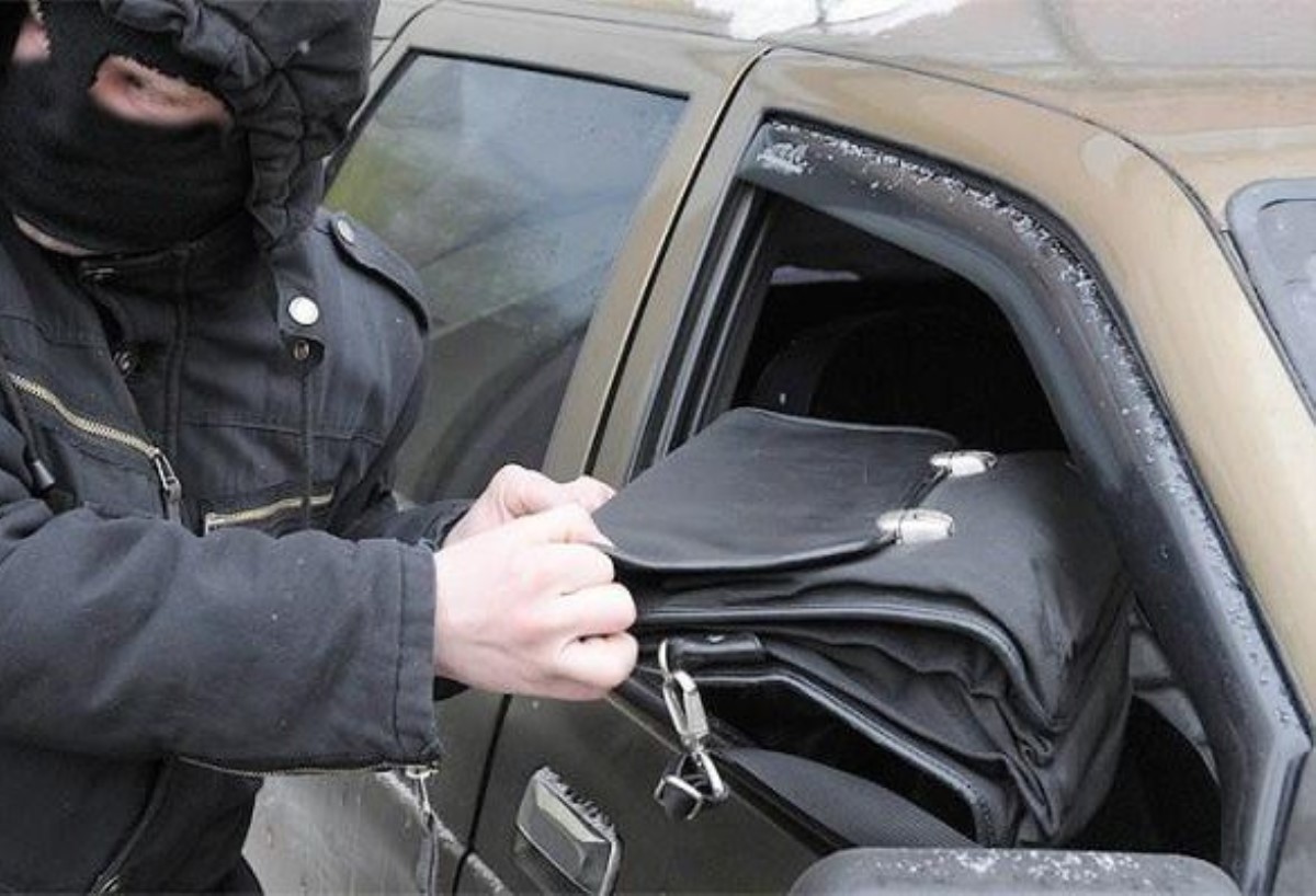Ограбление помощника нардепа в Киеве: выяснилось, где деньги