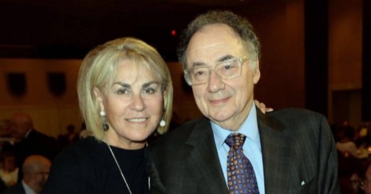 Канадского миллиардера с женой нашли мертвыми в подвале