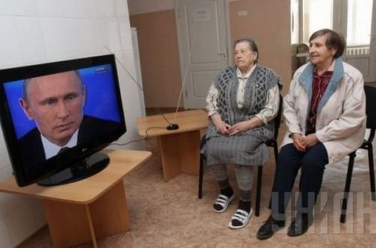 Нелюбимая жена: блогер раскрыл секрет устойчивости Путина