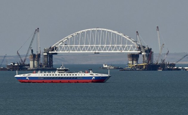 Сроки будут сорваны: оккупанты признали проблемы с Керченским мостом