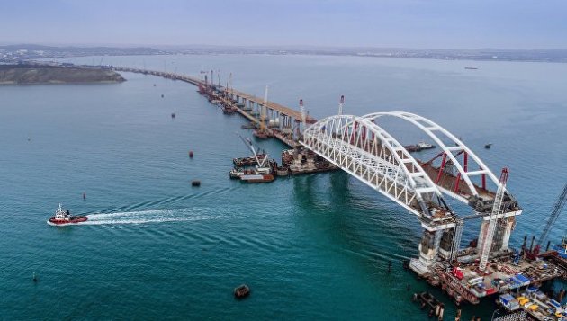 Откроют не для всех: когда Керченский мост соединит Крым и Россию
