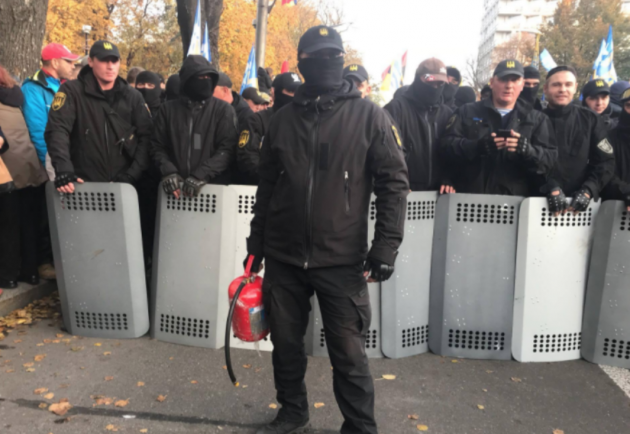 Семенченко: Под Радой готовится штурм лагеря активистов