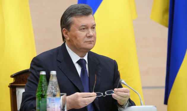 "Никто его не отстранял": Яценюк не исключил, что Янукович мог вернуть себе пост президента