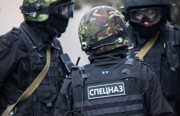 ФСБ задержала группировку, которая планировала теракты в новогоднюю ночь в РФ