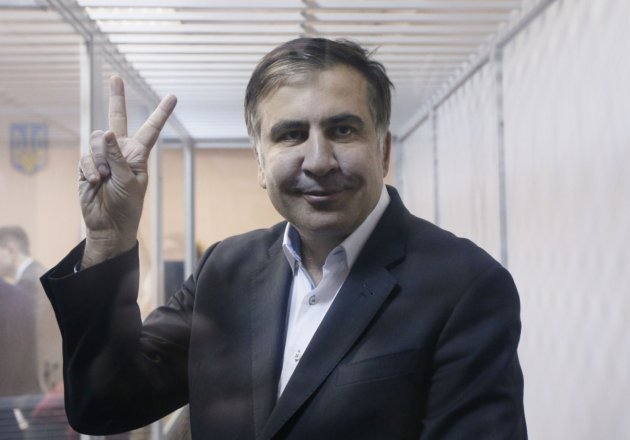 "Неблагодарное дело": Саакашвили принял неожиданное решение по протестам