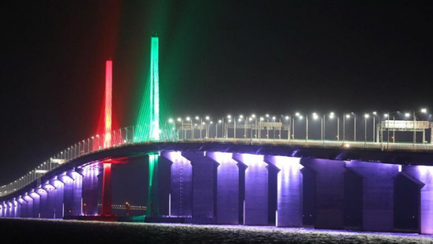 В Китае откроют самый длинный стеклянный мост в мире