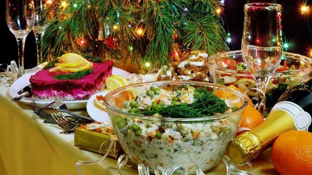 Новогодний стол: как в Украине за год изменились цены на продукты