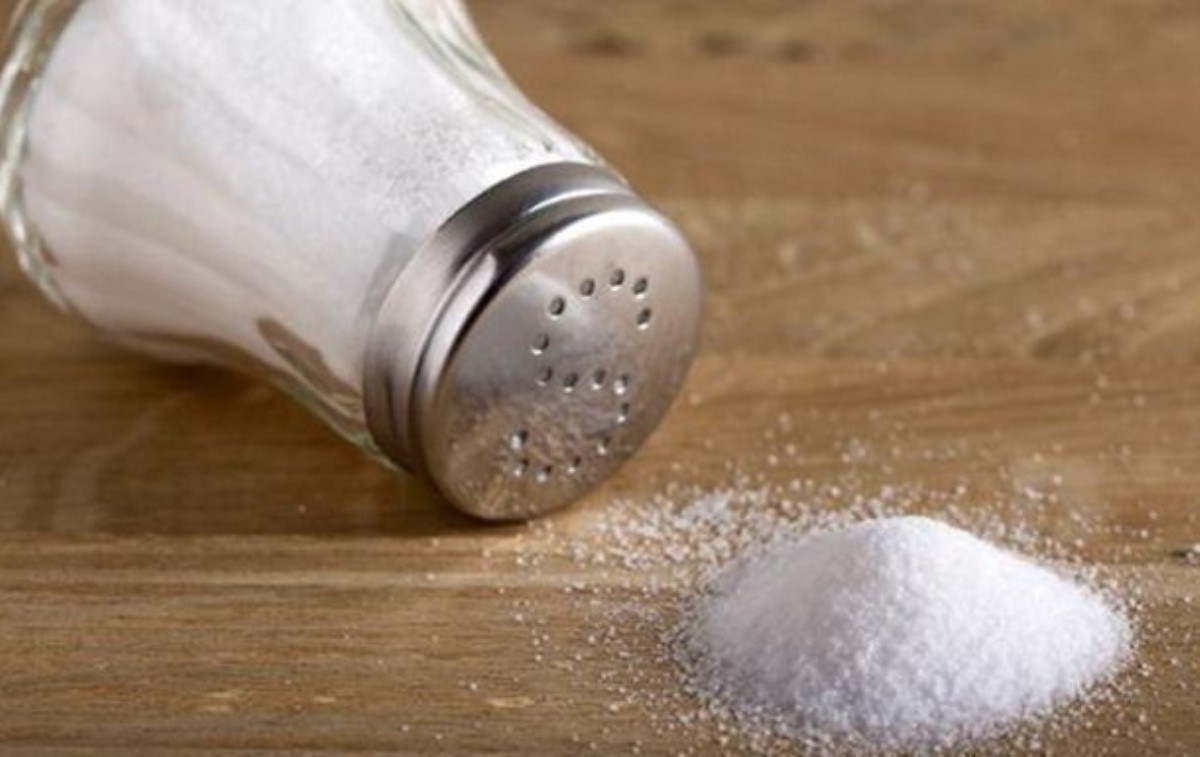 Ученые назвали ключевую опасность соли для здоровья человека