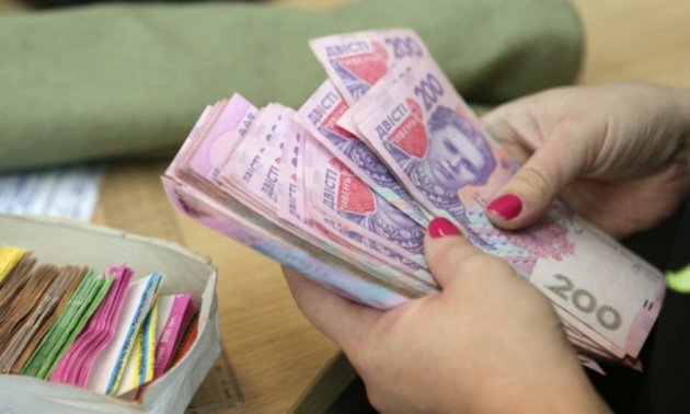 Украинцы получают самую низкую зарплату в Европе при пересчете на евро