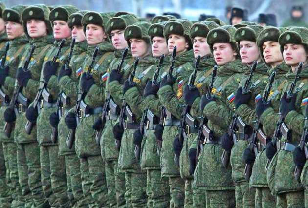 Россия вербует крымчан воевать против Украины: озвучены страшные цифры