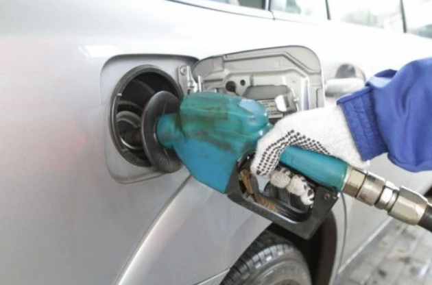 Золотой бензин: эксперт предупредил о скачке цен на АЗС