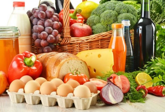 В Украине основные продукты питания подорожали на треть
