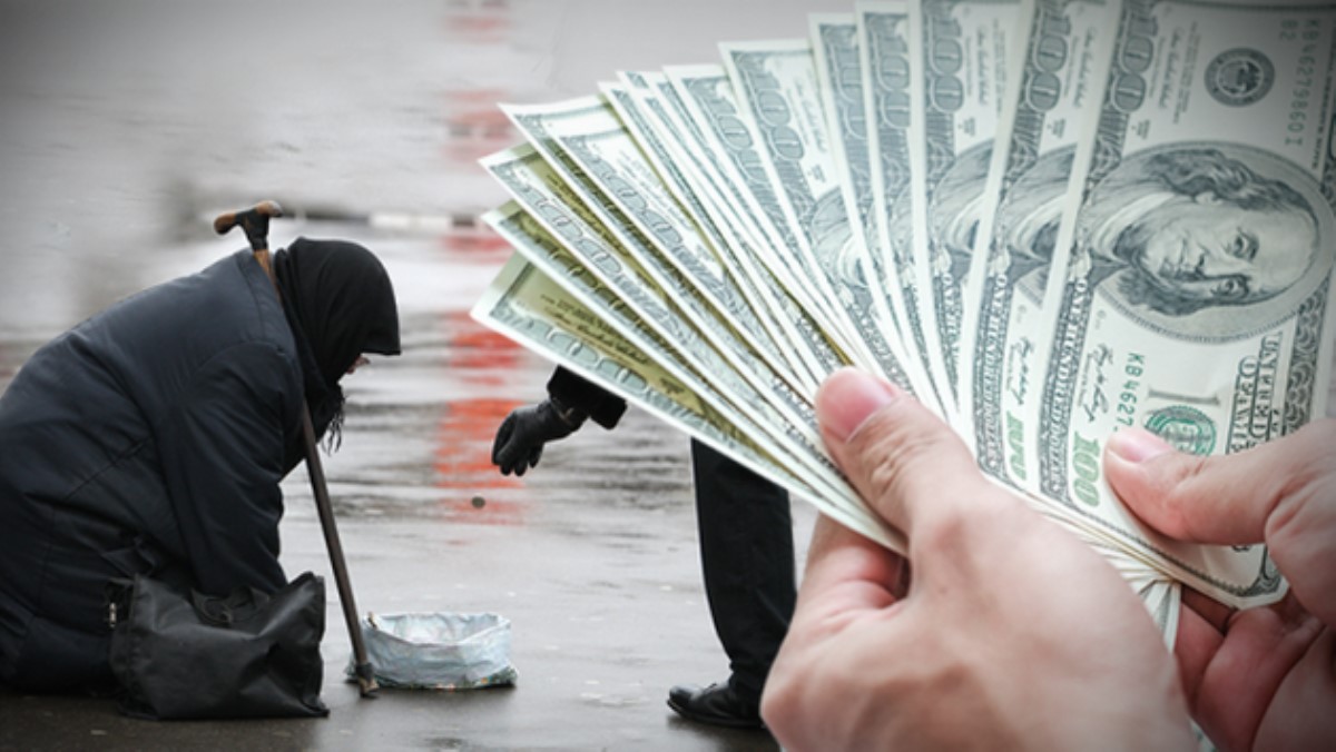 Доллары в приоритете: Россия забрала деньги у пенсионеров