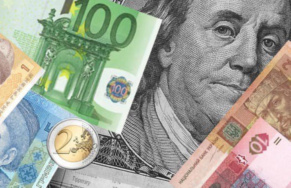Курс валют заметно изменился за ночь: в обменниках то, чего украинцы ждали давно