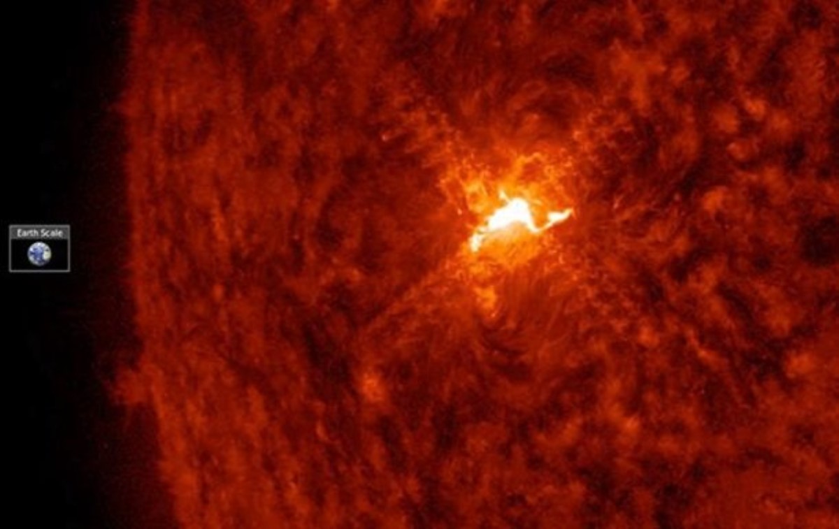 NASA показало последнюю вспышку на Солнце